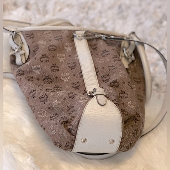 🔥Vintage MCM Brown Canvas Crossbody - Picture 9 of 16